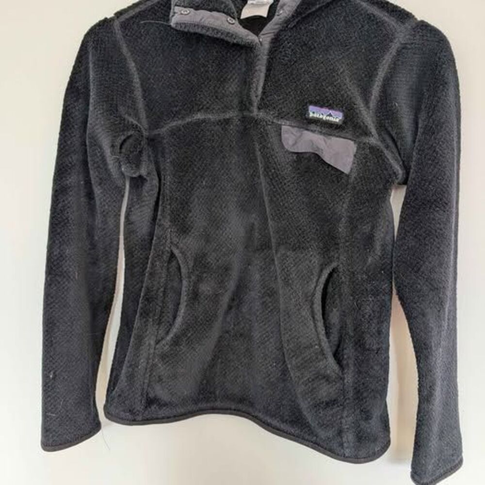 Patagonia black fleece pullover women's size XS
